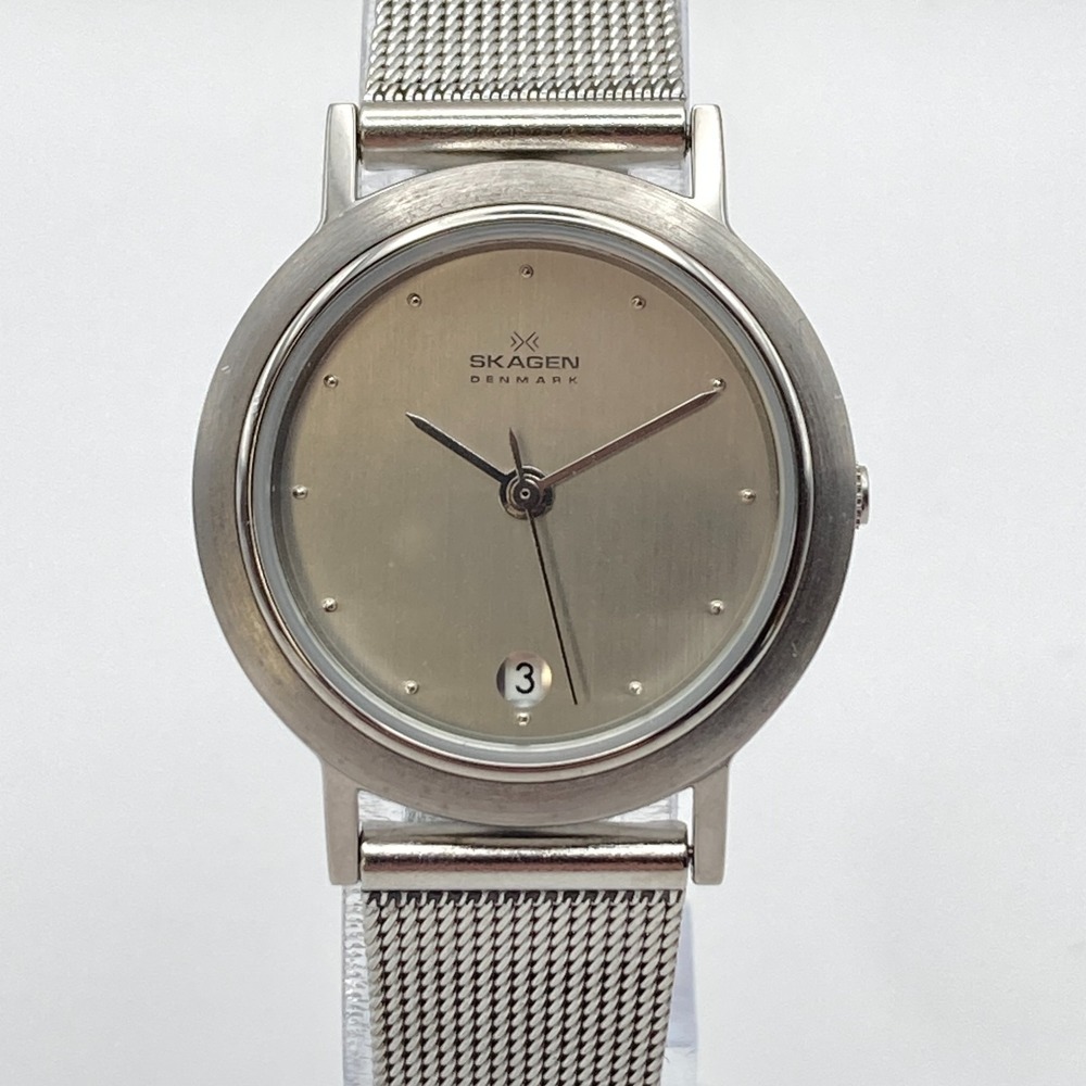 Skagen Women's Watch 28mm Silver Tone Date Adjustable Mesh Band 30M New Battery